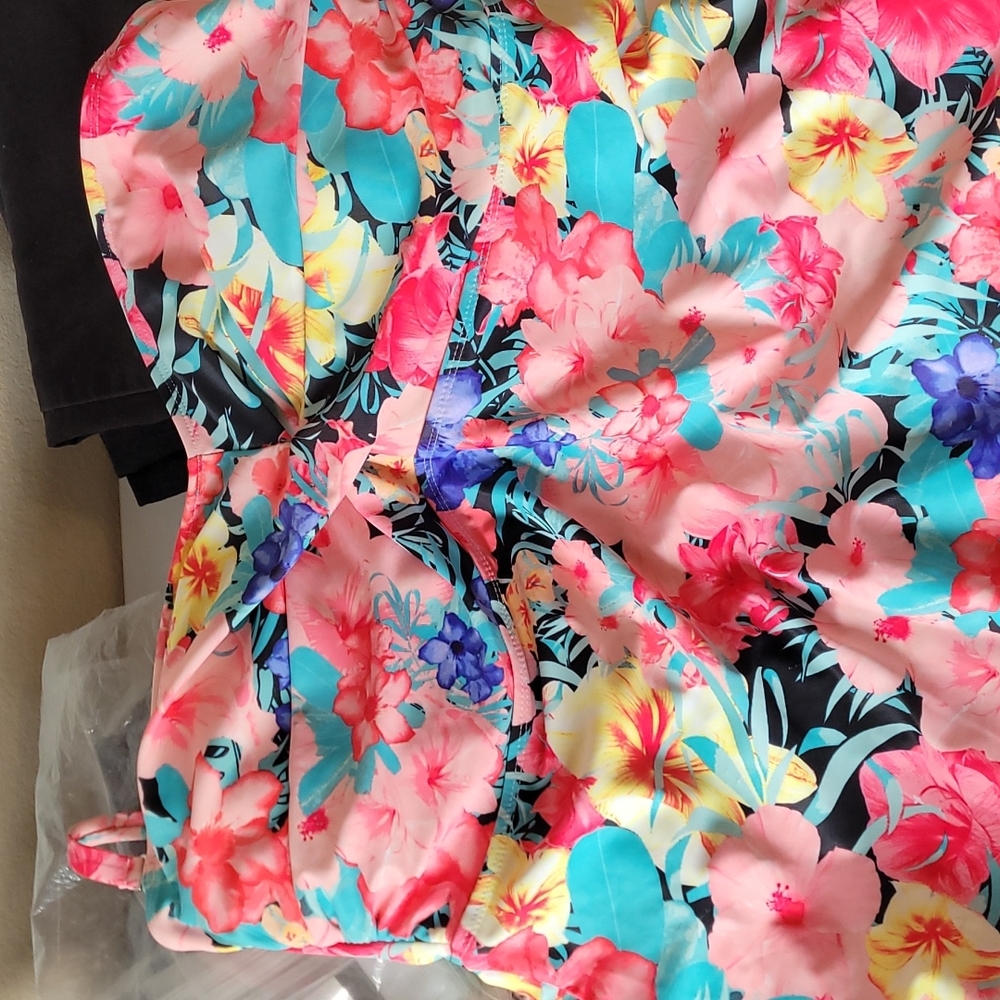 Catalina swim top